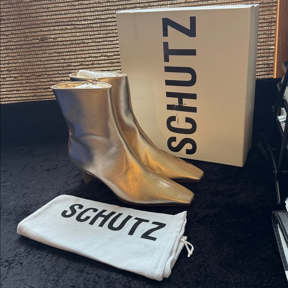 NEW - SCHUTZ Metallic Gold Ankle Booties